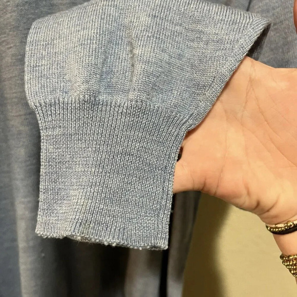 Peter Millar Blue Merino Wool V Neck Sweater Men Large Flag Embroidered USA Flaw - Picture 6 of 6